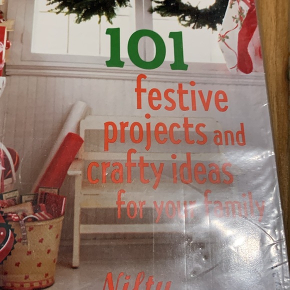 Mary Engelbreit Home Companion Dec /Jan 2003 Christmas w paper doll - Picture 4 of 5